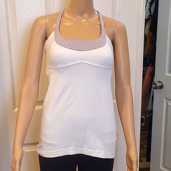 lululemon athletica Tops - Lululemon gray & white tank top size 6